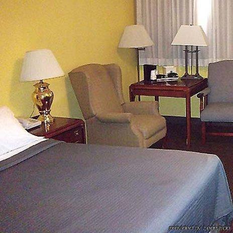Townsman Inn Larned Phòng bức ảnh