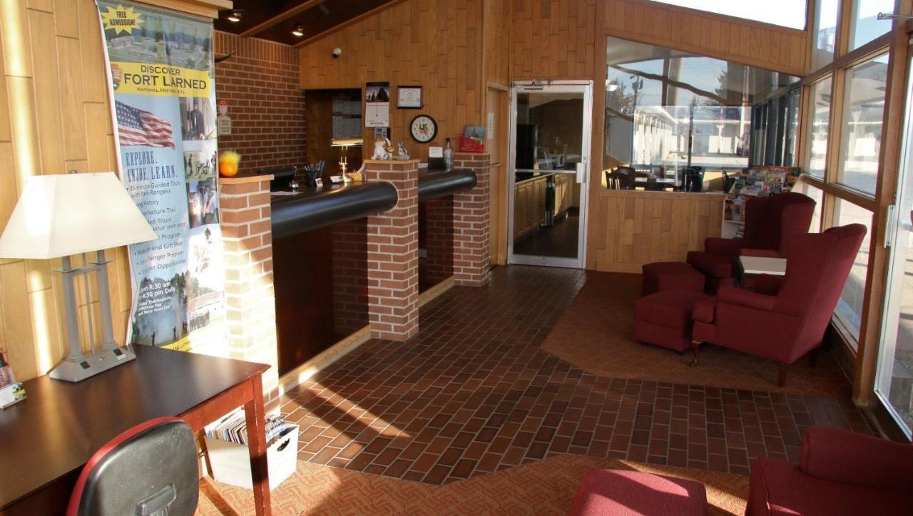 Townsman Inn Larned Ngoại thất bức ảnh